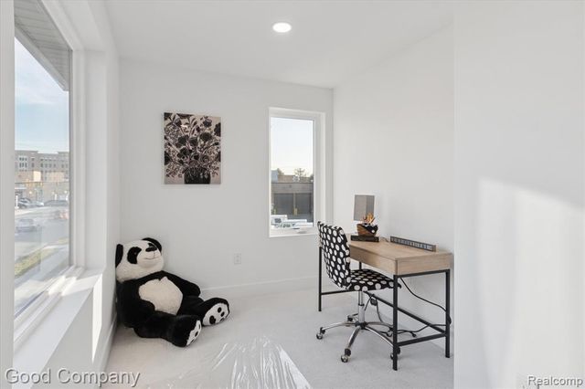 125 N Washington Ave Avenue, Royal Oak, MI 48067