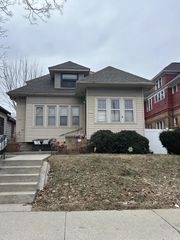 2741 N 52nd STREET #2741A, Milwaukee, WI 53210