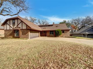 2107 Wilson Drive, Arlington, TX 76011
