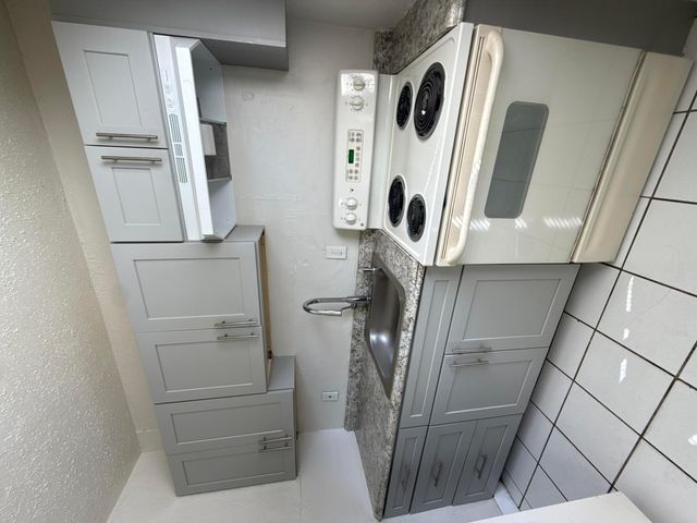720 SW 7th Street 1, Dania Beach, FL 33004