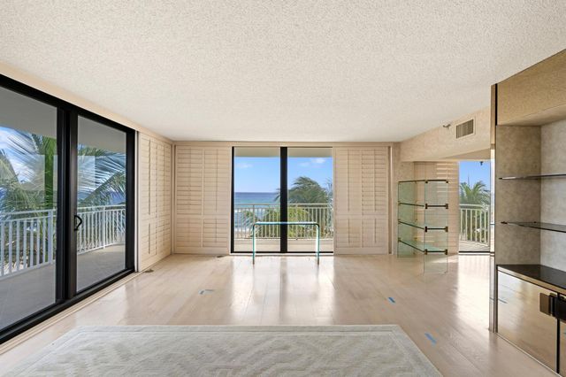2580 S Ocean Boulevard 2c5, Palm Beach, FL 33480