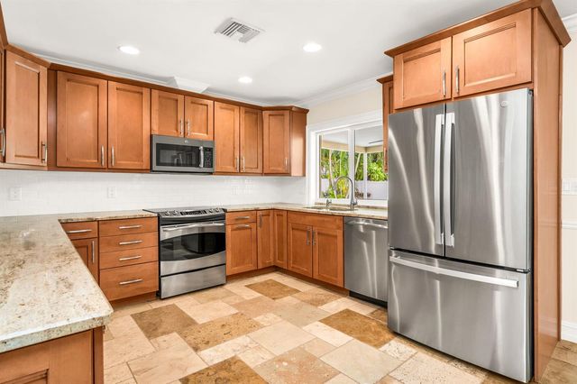 1000 NW 5TH Street, Boca Raton, FL 33486