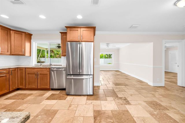 1000 NW 5TH Street, Boca Raton, FL 33486