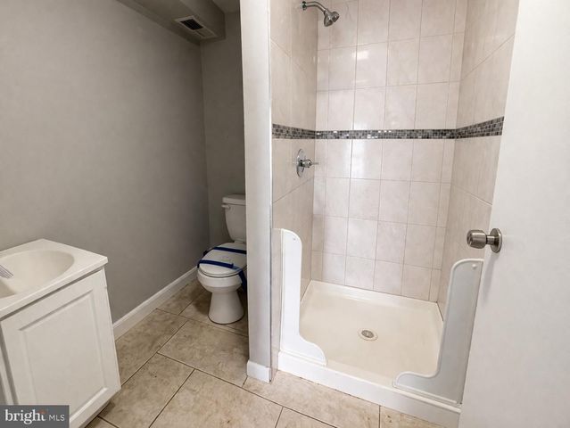 1946 BIRCHWOOD PK DR N, Cherry Hill, NJ 08003