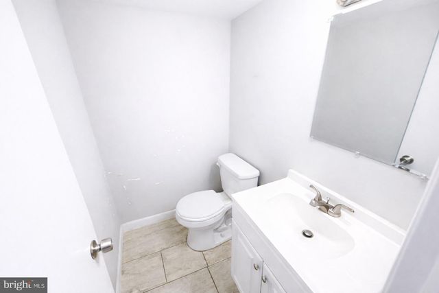 1946 BIRCHWOOD PK DR N, Cherry Hill, NJ 08003
