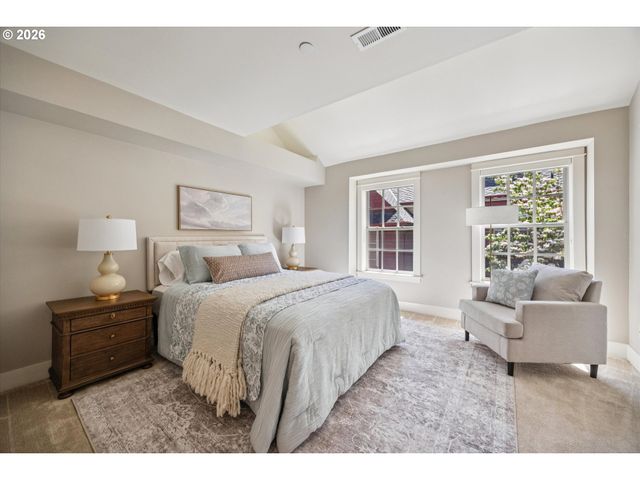 532 2ND St, Lake Oswego, OR 97034