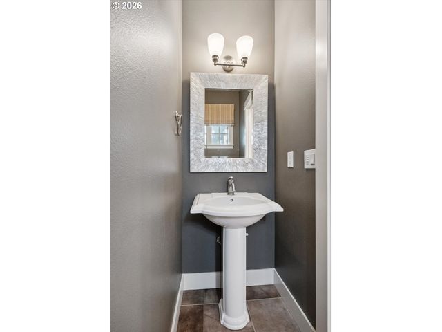532 2ND St, Lake Oswego, OR 97034