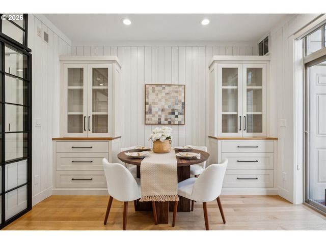 532 2ND St, Lake Oswego, OR 97034
