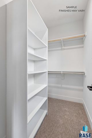 7413 E Twin Pines Ct Court, Sioux Falls, SD 57110