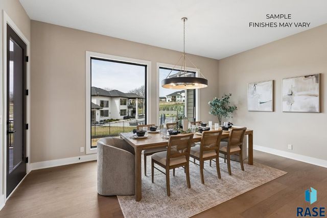 7413 E Twin Pines Ct Court, Sioux Falls, SD 57110