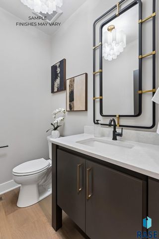 7413 E Twin Pines Ct Court, Sioux Falls, SD 57110