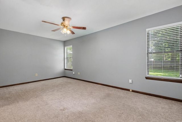 114 Foxdell Circle, Jacksonville, AR 72076