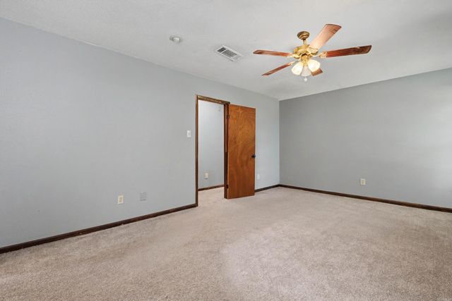 114 Foxdell Circle, Jacksonville, AR 72076