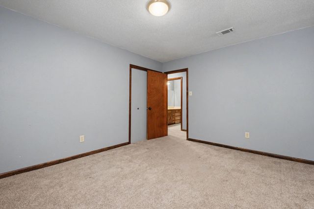 114 Foxdell Circle, Jacksonville, AR 72076