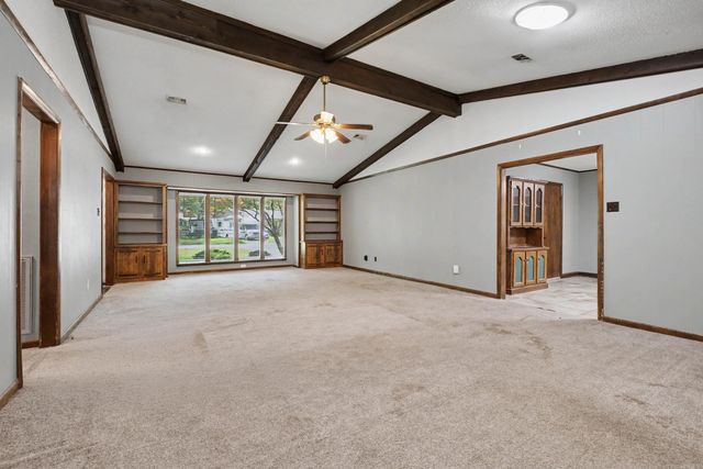 114 Foxdell Circle, Jacksonville, AR 72076