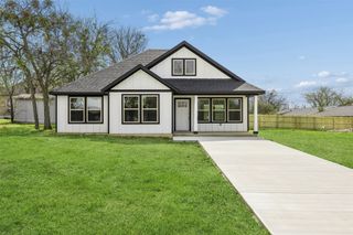 608 E South Street, Itasca, TX 76055