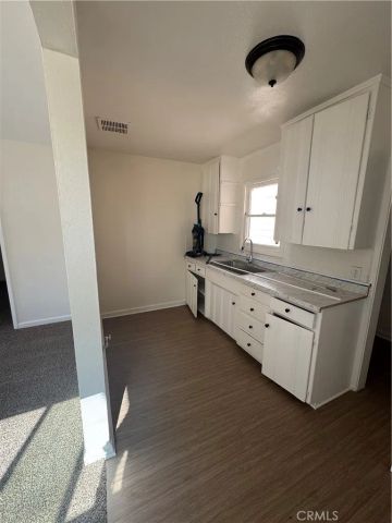 410 N San Jacinto Street, Hemet, CA 92543