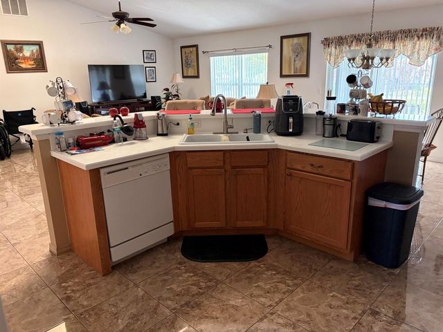 956 SW Del Rio Boulevard, Port St. Lucie, FL 34953