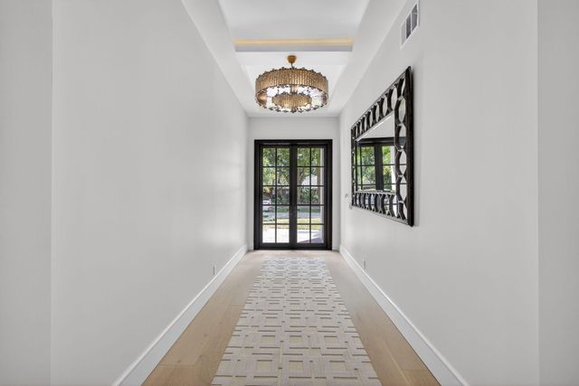17 Carrick Road, Palm Beach Gardens, FL 33418