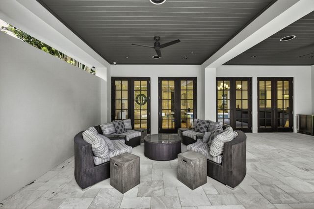 17 Carrick Road, Palm Beach Gardens, FL 33418