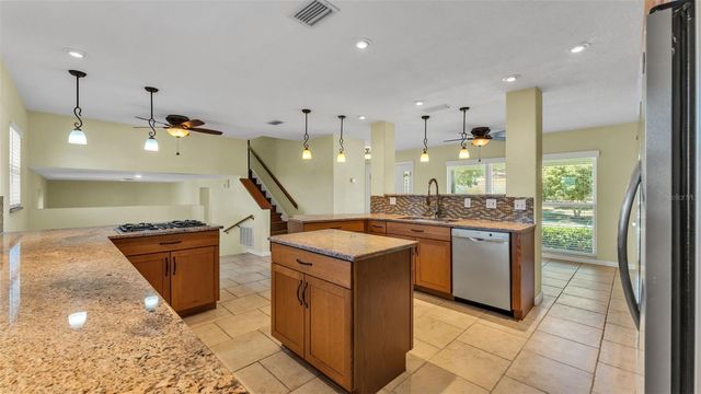 1203 BRANDON LAKES CIRCLE, Valrico, FL 33594