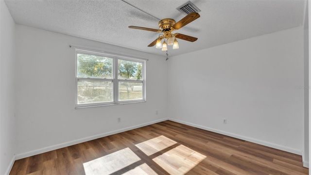 1203 BRANDON LAKES CIRCLE, Valrico, FL 33594