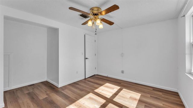 1203 BRANDON LAKES CIRCLE, Valrico, FL 33594