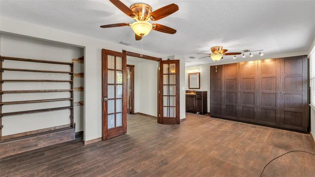 1203 BRANDON LAKES CIRCLE, Valrico, FL 33594