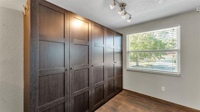 1203 BRANDON LAKES CIRCLE, Valrico, FL 33594