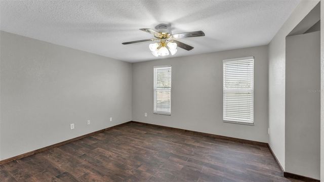 1203 BRANDON LAKES CIRCLE, Valrico, FL 33594