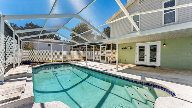 1203 BRANDON LAKES CIRCLE, Valrico, FL 33594