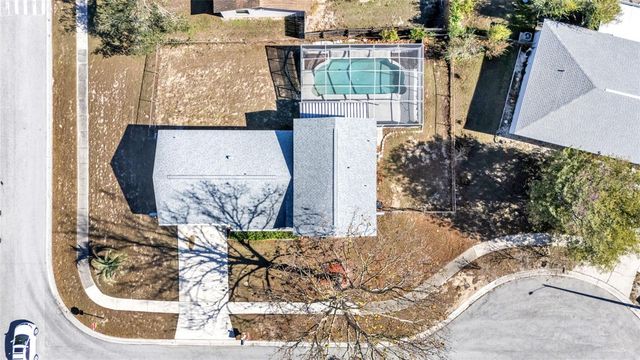 1203 BRANDON LAKES CIRCLE, Valrico, FL 33594