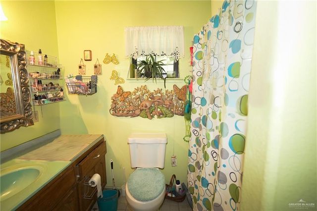 704 E Egly Avenue, Pharr, TX 78577