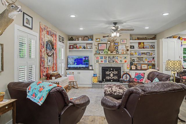 1505 Dark Hollow Rd, Lafayette, TN 37083