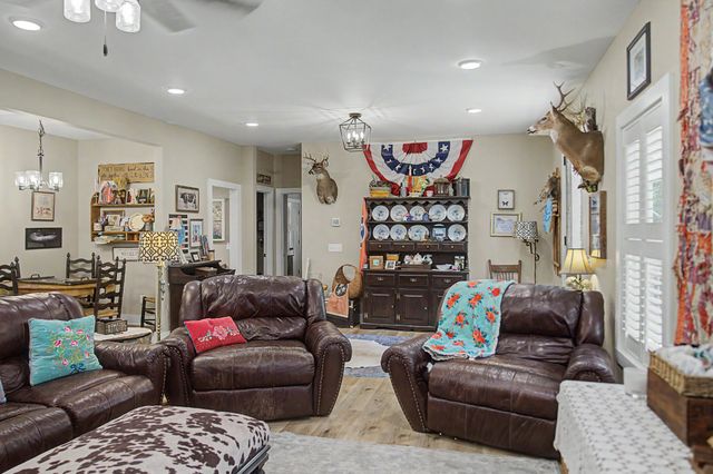 1505 Dark Hollow Rd, Lafayette, TN 37083