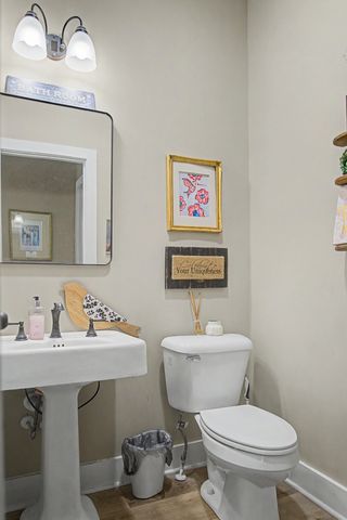 1505 Dark Hollow Rd, Lafayette, TN 37083