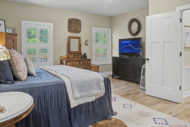 1505 Dark Hollow Rd, Lafayette, TN 37083