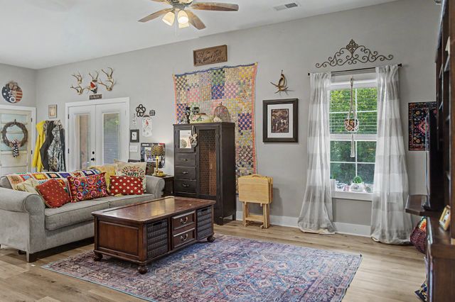 1505 Dark Hollow Rd, Lafayette, TN 37083