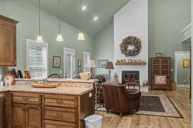 1505 Dark Hollow Rd, Lafayette, TN 37083