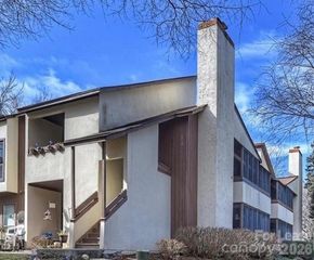 7345 Winery Lane 907, Charlotte, NC 28227