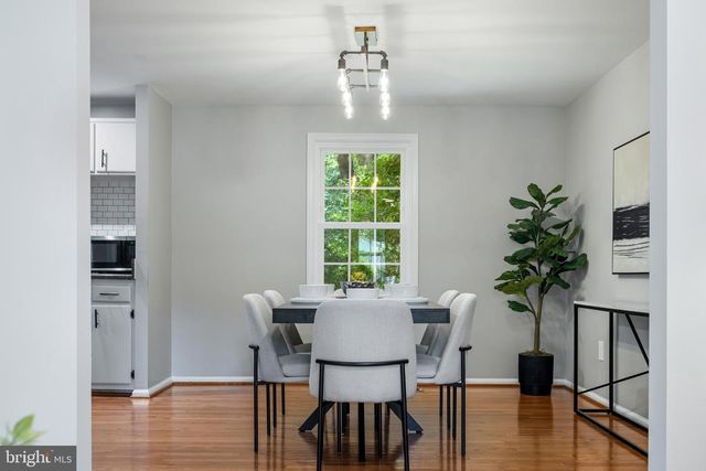 14564 WOODLAND RIDGE DR, Centreville, VA 20121