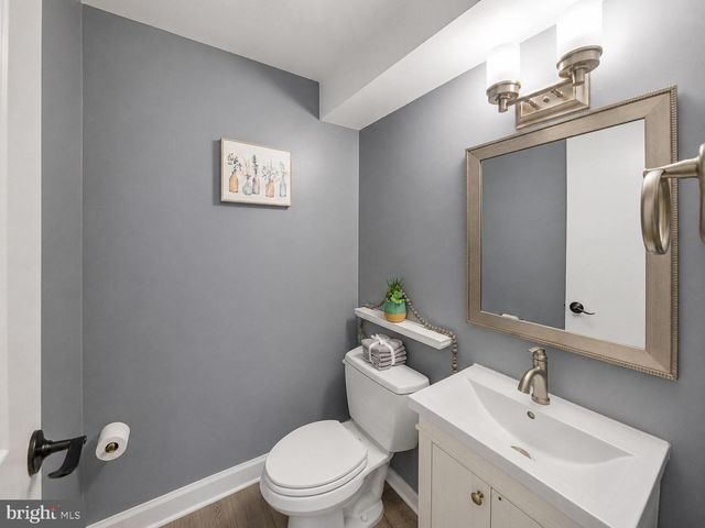 14564 WOODLAND RIDGE DR, Centreville, VA 20121