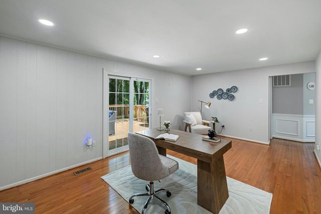 14564 WOODLAND RIDGE DR, Centreville, VA 20121