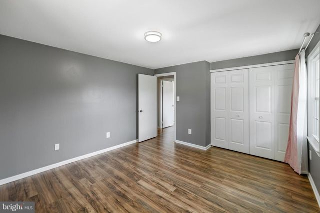 14564 WOODLAND RIDGE DR, Centreville, VA 20121