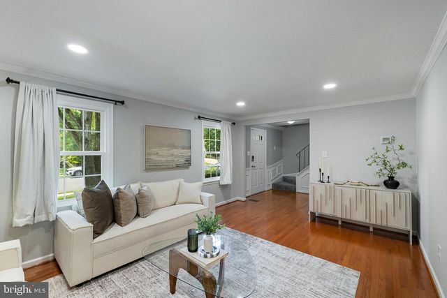 14564 WOODLAND RIDGE DR, Centreville, VA 20121