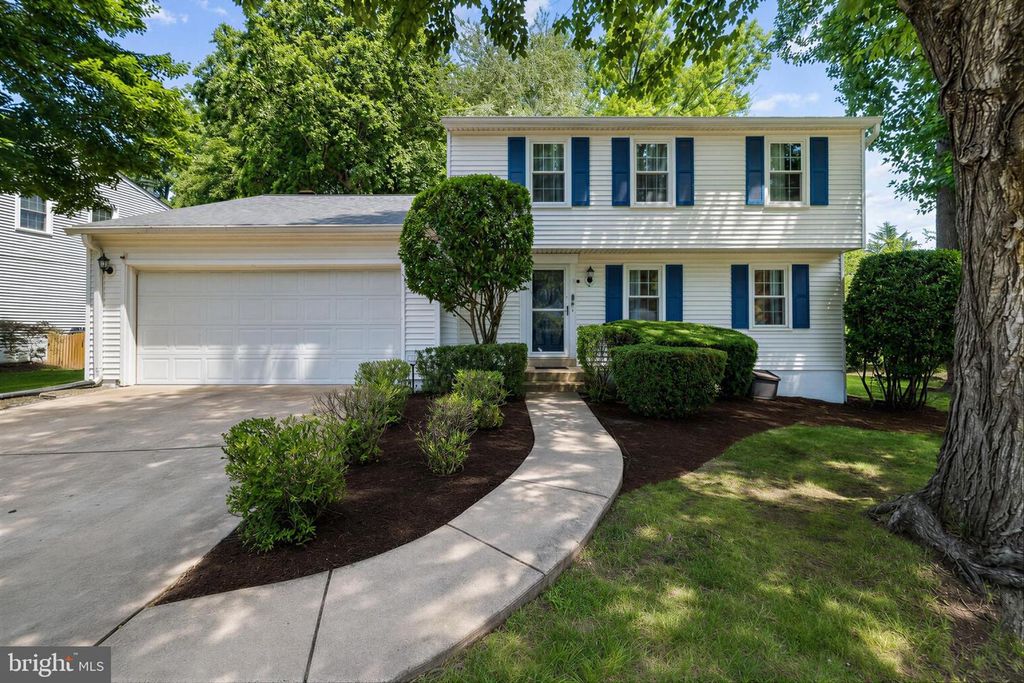 14564 WOODLAND RIDGE DR, Centreville, VA 20121