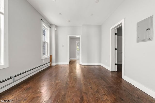 119 Littleton Ave, Newark City, NJ 07103