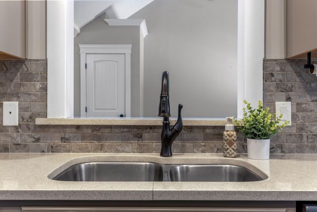 6422 Frankfurt Road, Ooltewah, TN 37363