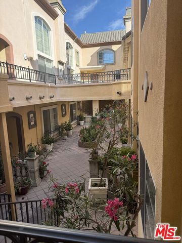 7033 La Tijera Boulevard G101, Los Angeles, CA 90045