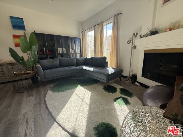 7033 La Tijera Boulevard G101, Los Angeles, CA 90045